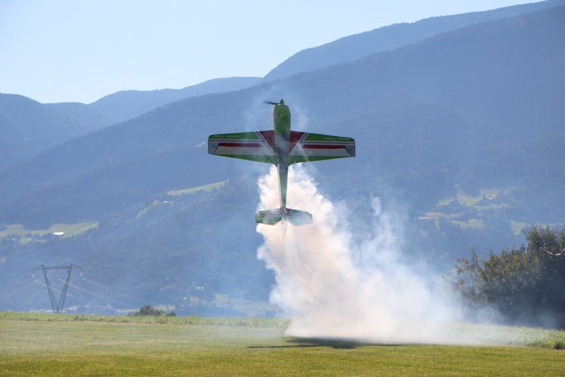 aereo con motore